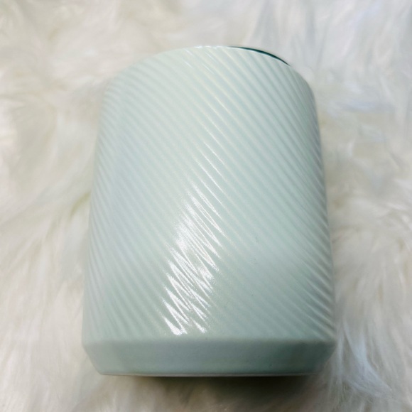 Starbucks Pearlescent Ceramic Short Tumbler Mint Green Ribbed Cup 8oz New 2023 - Picture 10 of 16